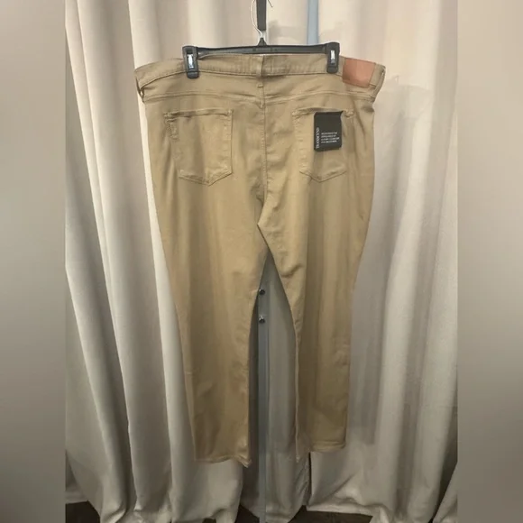 PAIGE Transcend Lennox Slim Jean